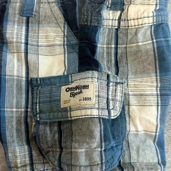 Ecko unltd and OshKosh - pair of infant shorts. Size 6 months - Picture 4 of 8